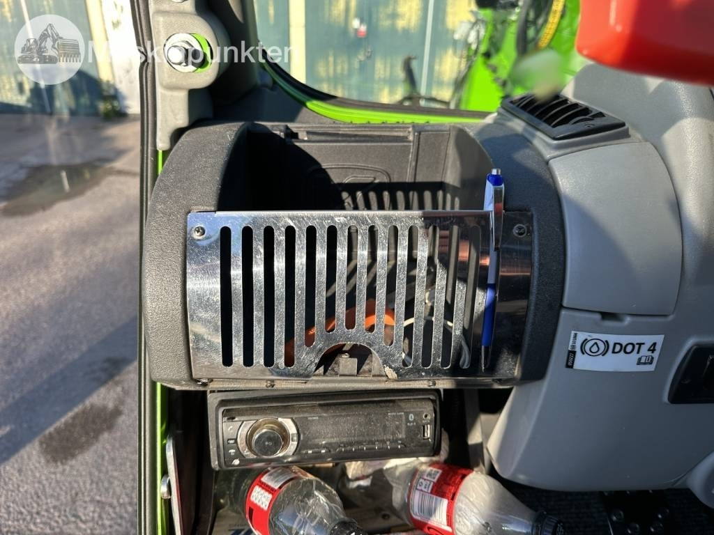 رافعة تلسكوبية Merlo Roto40.30 MCSS: صور 22 رافعة تلسكوبية Merlo Roto40.30 MCSS: صور 22