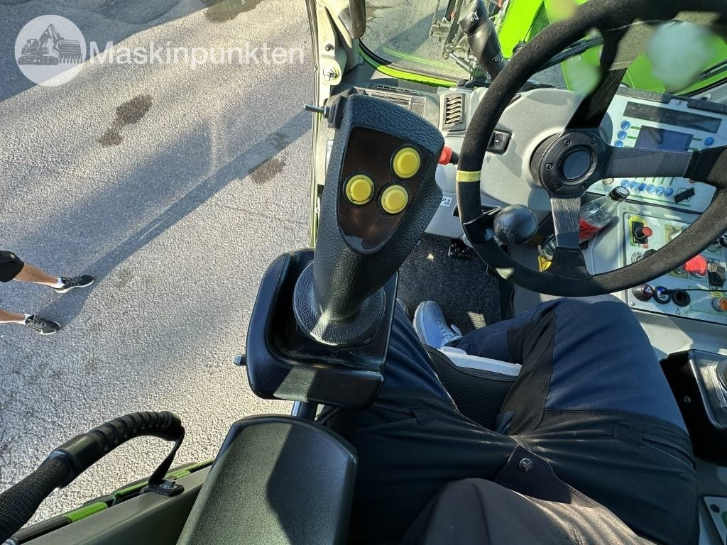 رافعة تلسكوبية Merlo Roto40.30 MCSS: صور 27 رافعة تلسكوبية Merlo Roto40.30 MCSS: صور 27