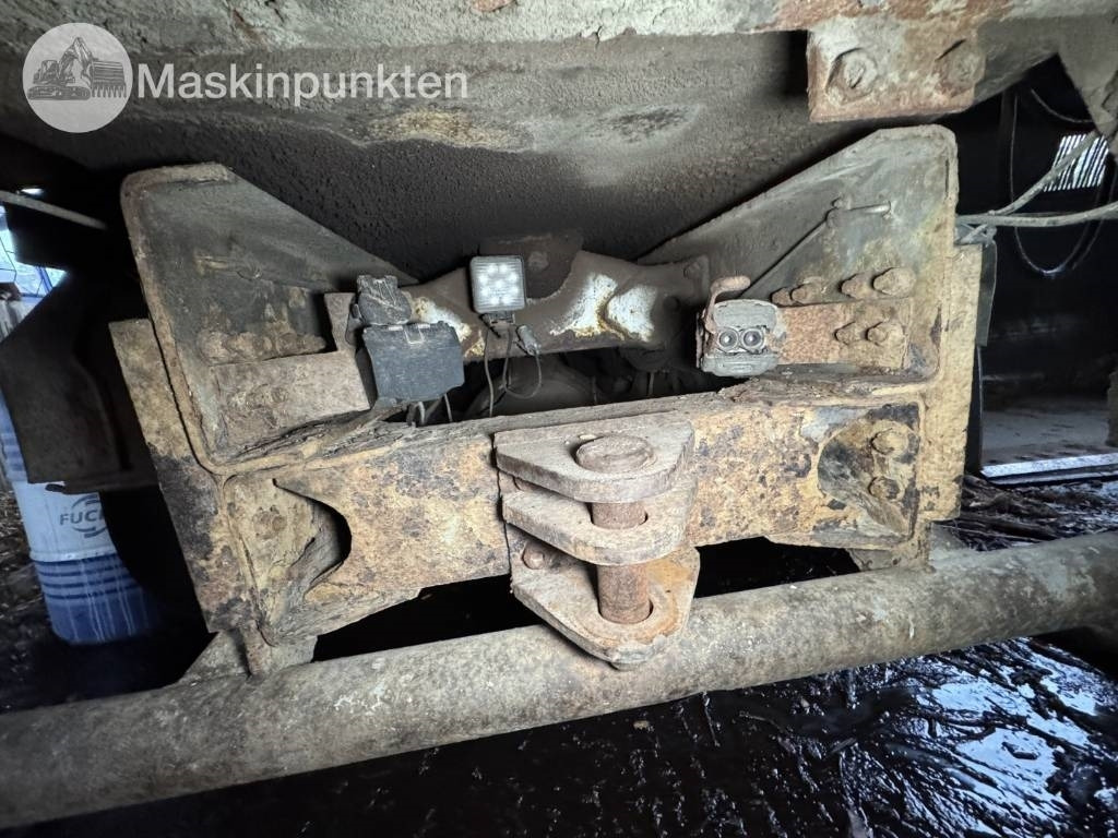 شاحنة قطع الأشجار Scania P 124 G med Timberman: صور 20