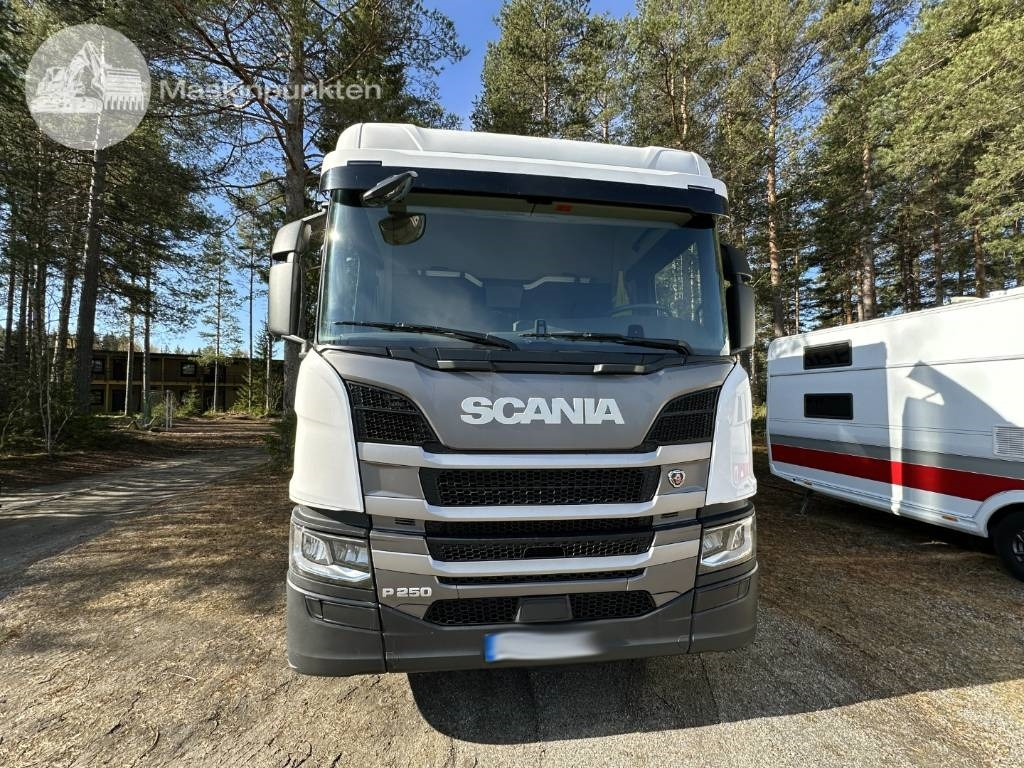 Scania P 250 - بصندوق مغلق شاحنة: صور 2 Scania P 250 - بصندوق مغلق شاحنة: صور 2