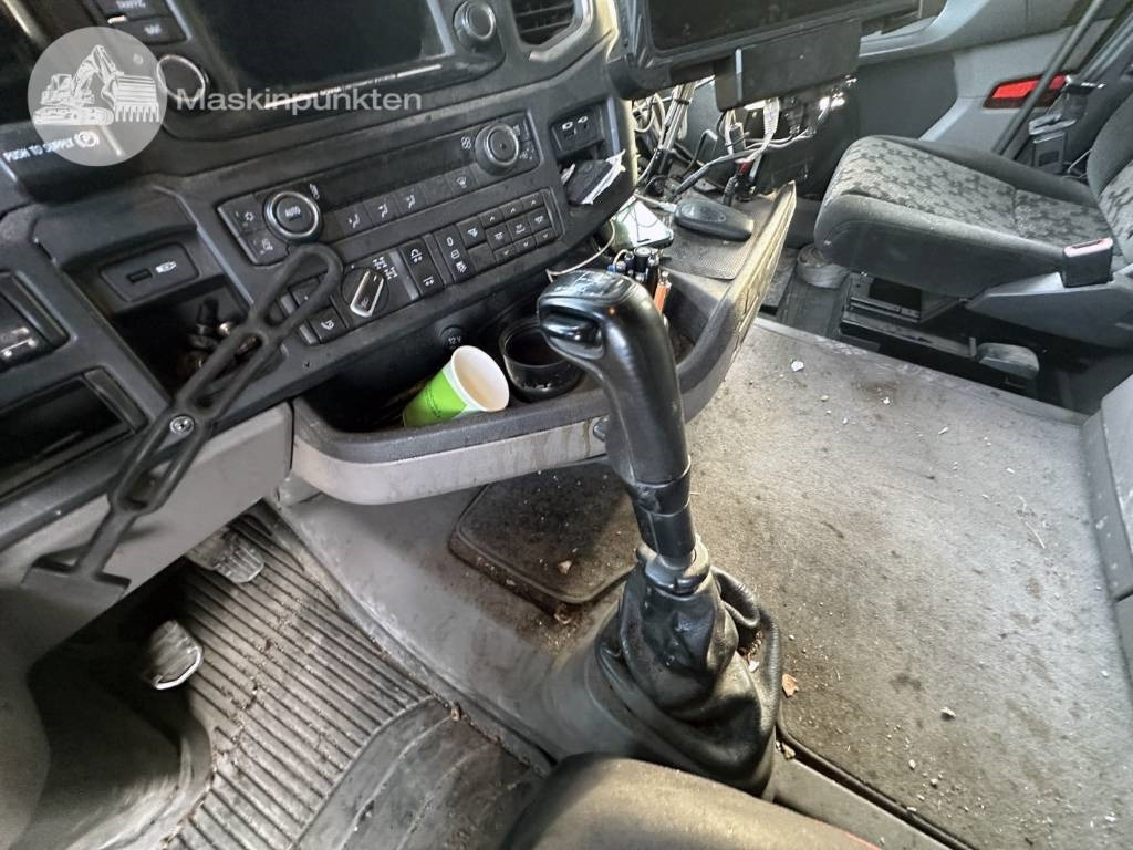 شاحنة قطع الأشجار Scania R 650 Ekipage: صور 21