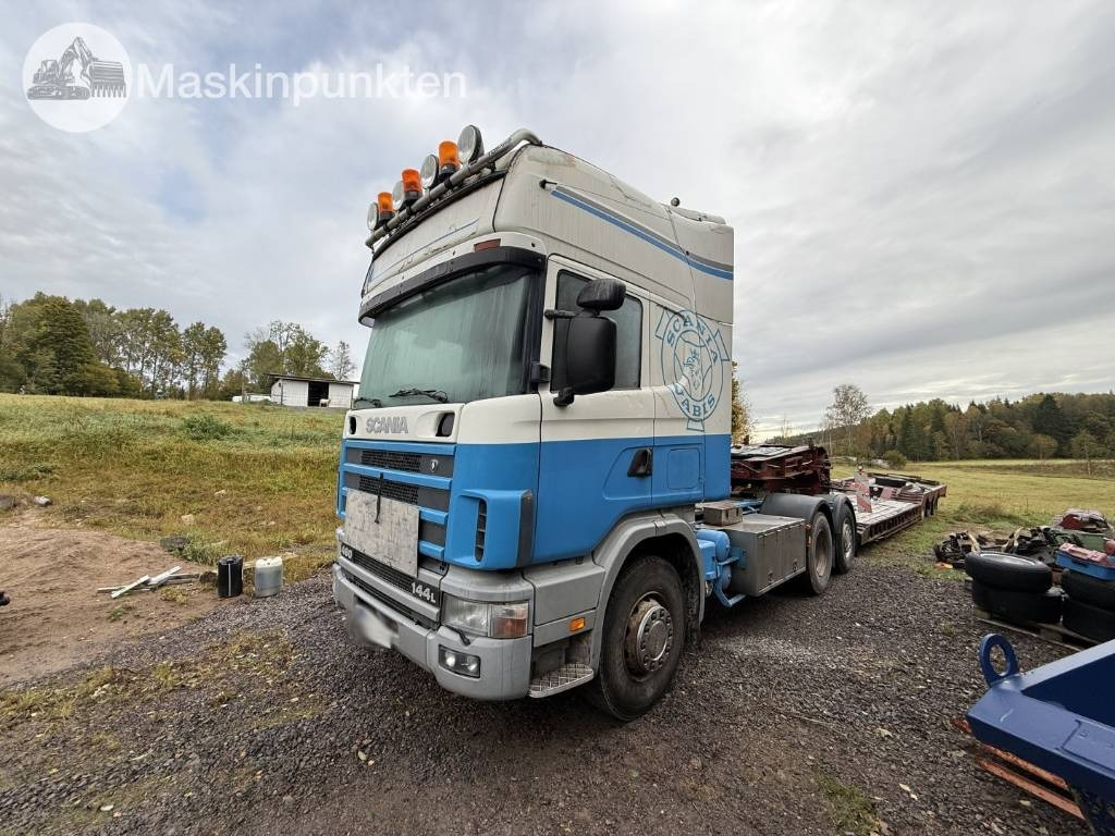 Scania R144LB6X2*4NB460 - شاحنة جرار: صور 1 Scania R144LB6X2*4NB460 - شاحنة جرار: صور 1