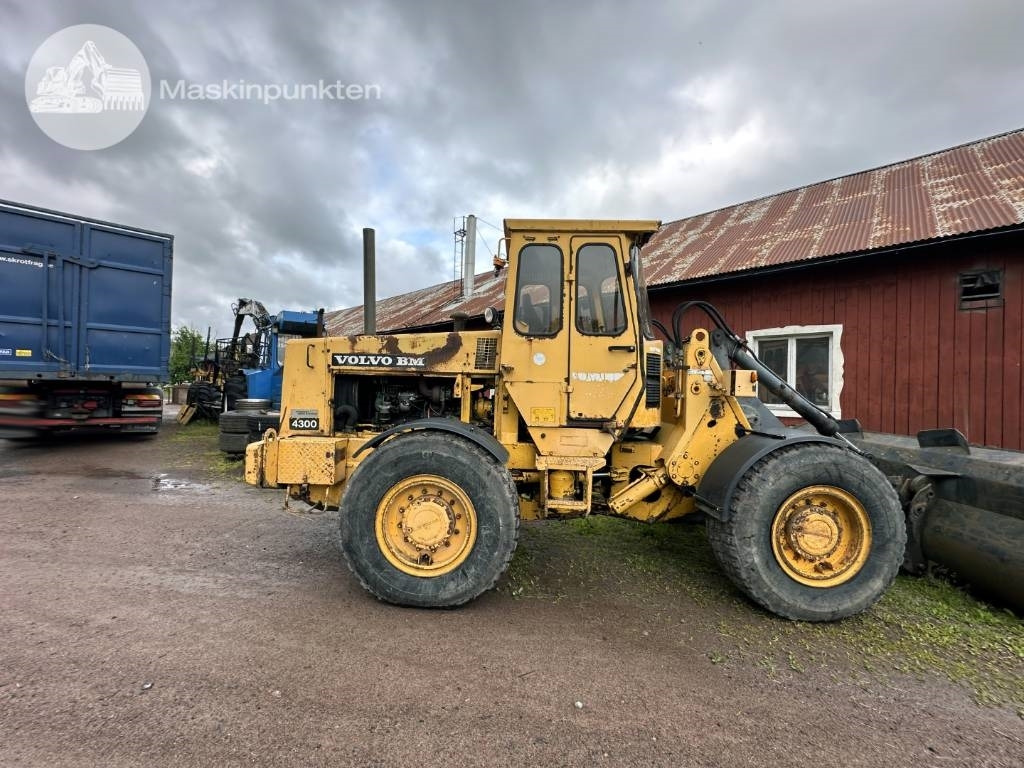 Volvo BM 4300 - اللودر بعجل: صور 4 Volvo BM 4300 - اللودر بعجل: صور 4
