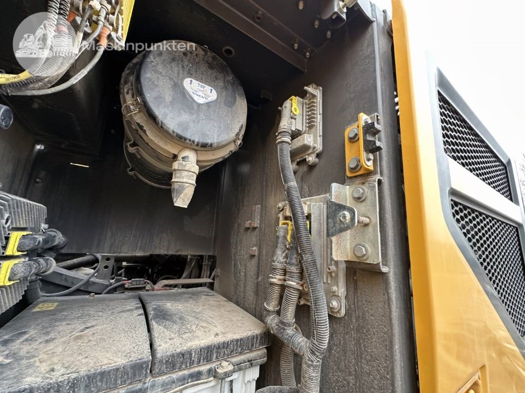 حفارات زحافة Volvo EC 300 EL: صور 43 حفارات زحافة Volvo EC 300 EL: صور 43