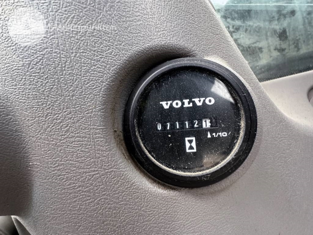 حفارات زحافة Volvo EC 300 EL: صور 12 حفارات زحافة Volvo EC 300 EL: صور 12