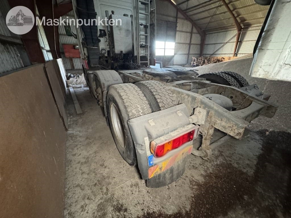 Volvo FH 12 - شاحنة جرار: صور 3 Volvo FH 12 - شاحنة جرار: صور 3