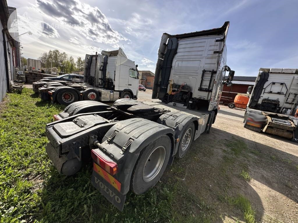 Volvo FH 480 - شاحنة جرار: صور 5 Volvo FH 480 - شاحنة جرار: صور 5
