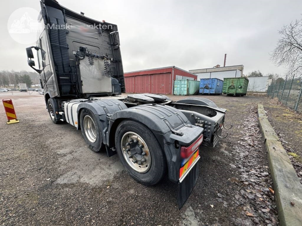 Volvo FH 540 - شاحنة جرار: صور 3 Volvo FH 540 - شاحنة جرار: صور 3
