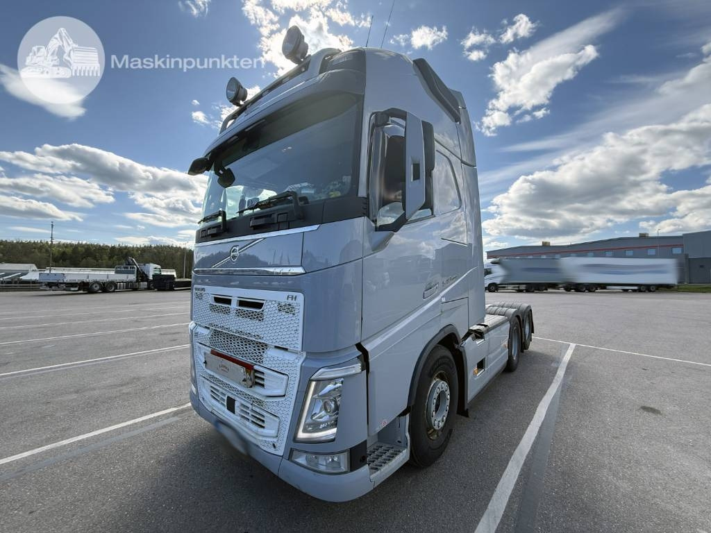 Volvo FH 540 - شاحنة جرار: صور 1 Volvo FH 540 - شاحنة جرار: صور 1