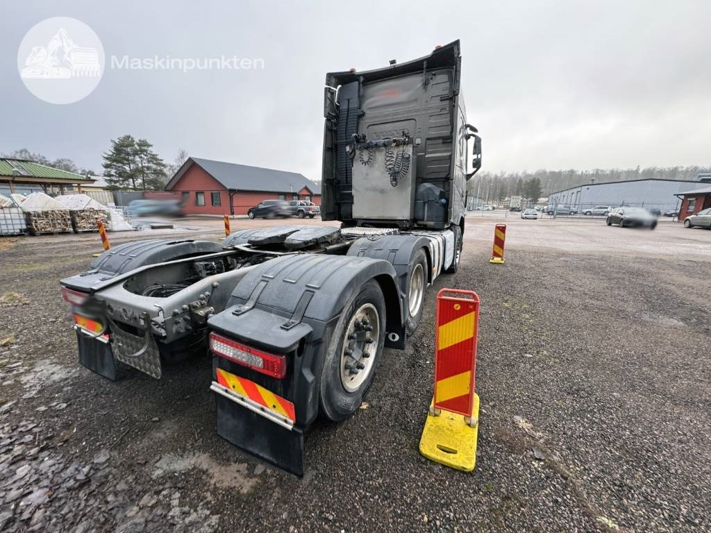 Volvo FH 540 - شاحنة جرار: صور 5 Volvo FH 540 - شاحنة جرار: صور 5