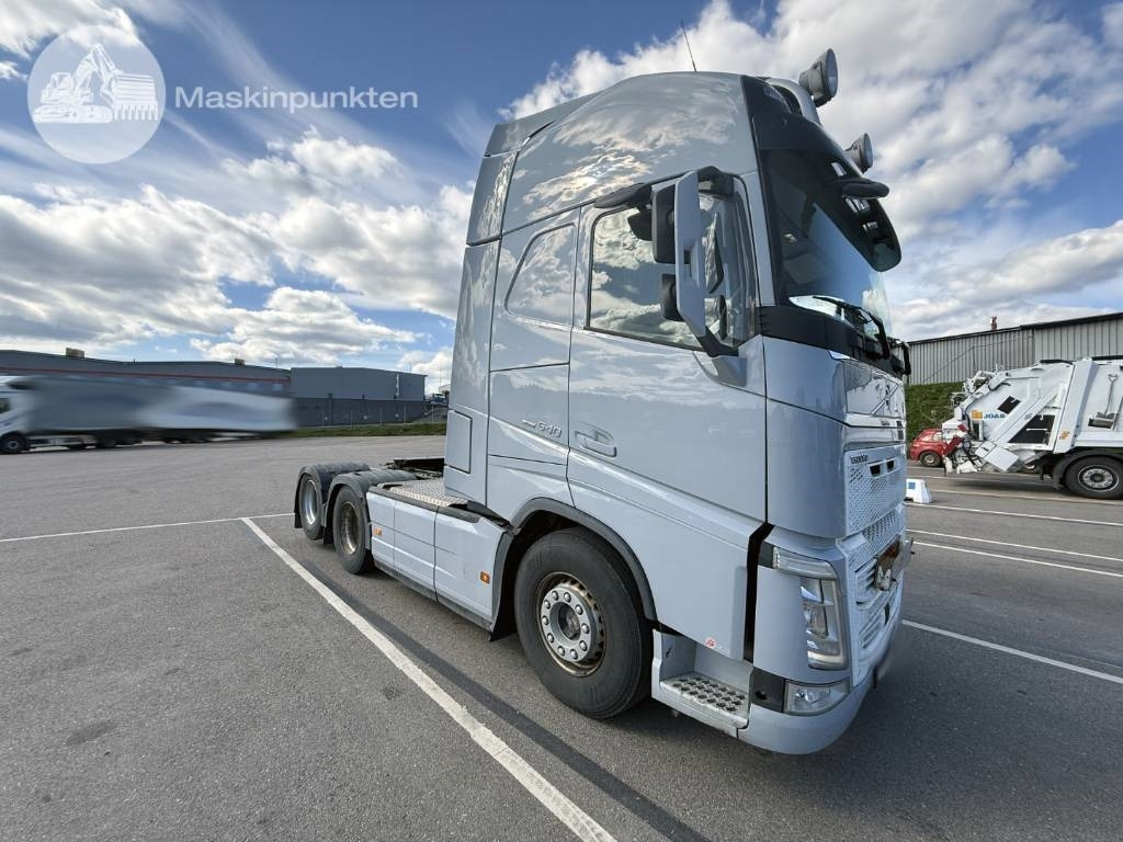 Volvo FH 540 - شاحنة جرار: صور 3 Volvo FH 540 - شاحنة جرار: صور 3