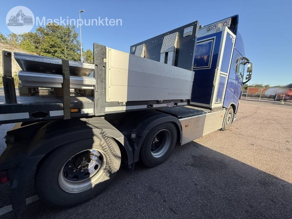 Volvo FH 750 - شاحنة جرار: صور 4 Volvo FH 750 - شاحنة جرار: صور 4