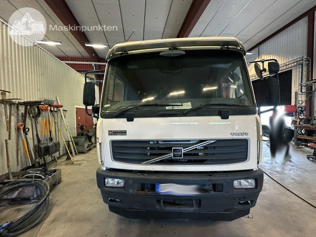 Volvo FL 618 - شاحنة القمامة: صور 3 Volvo FL 618 - شاحنة القمامة: صور 3