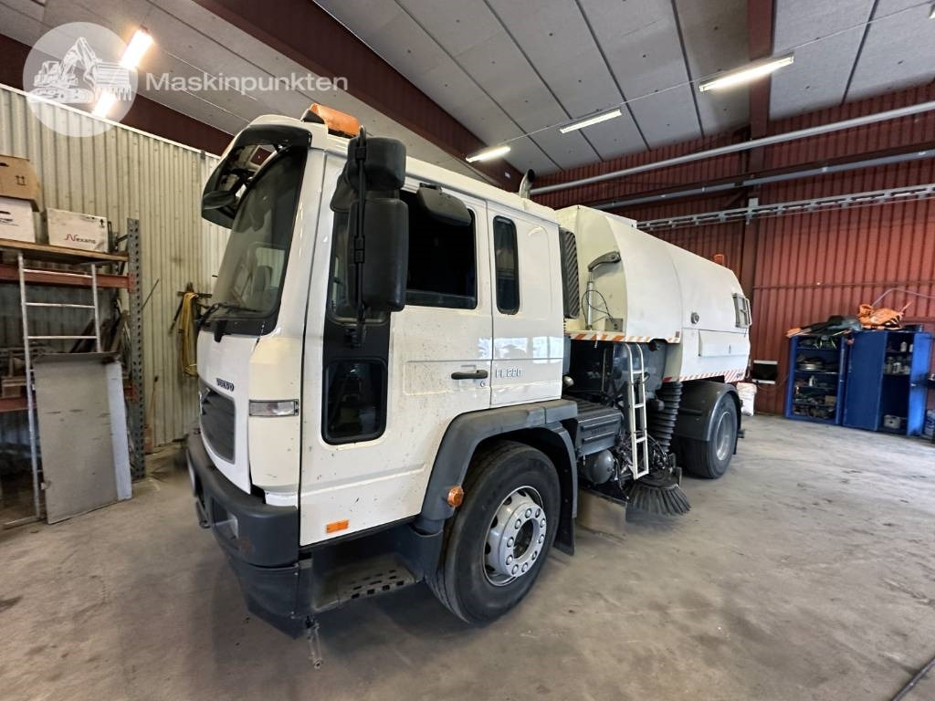 Volvo FL 618 - شاحنة القمامة: صور 2 Volvo FL 618 - شاحنة القمامة: صور 2