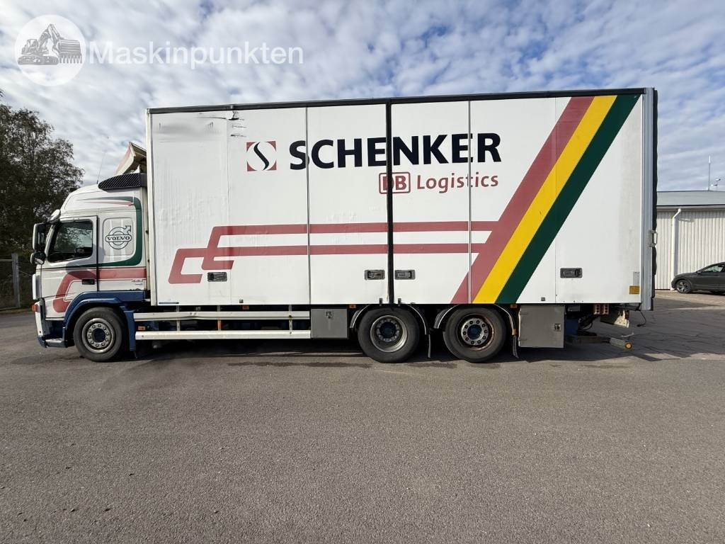 بصندوق مغلق شاحنة Volvo FM 440: صور 7