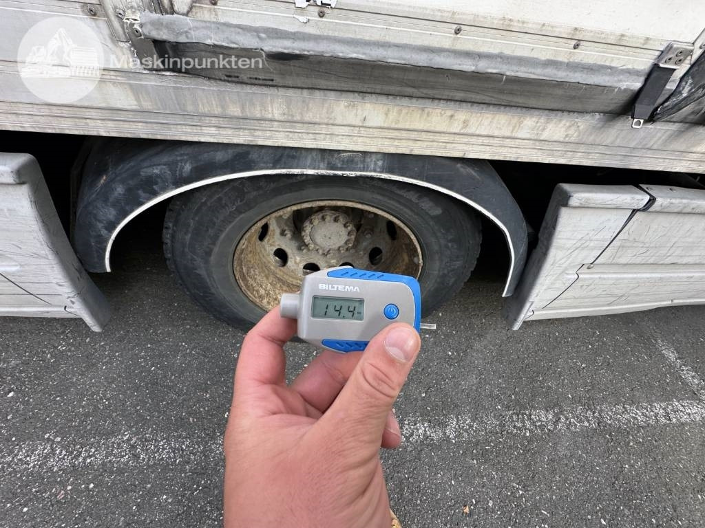 بصندوق مغلق شاحنة Volvo FM 9 300: صور 45