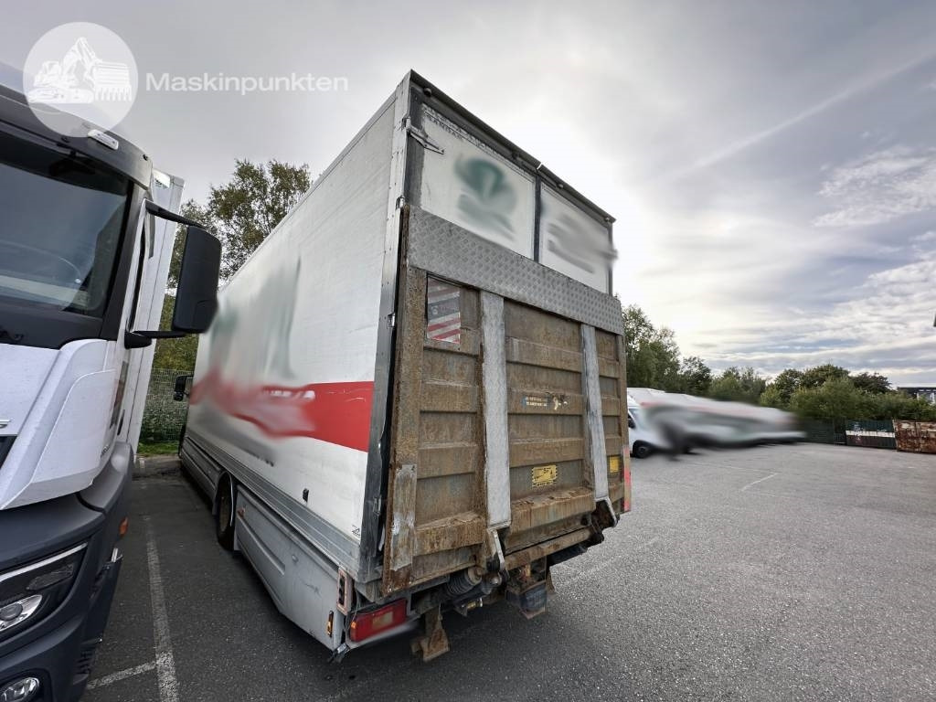بصندوق مغلق شاحنة Volvo FM 9 300: صور 6
