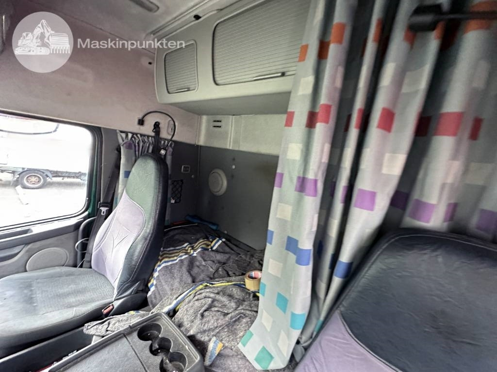 بصندوق مغلق شاحنة Volvo FM 9 300: صور 18