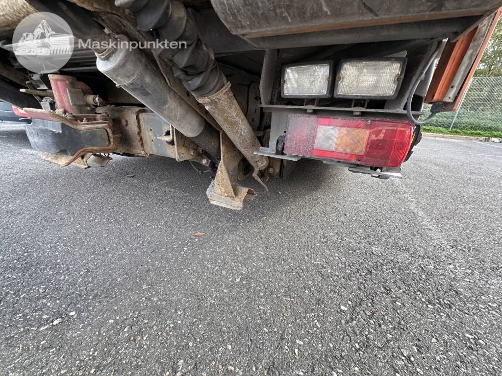 بصندوق مغلق شاحنة Volvo FM 9 300: صور 44
