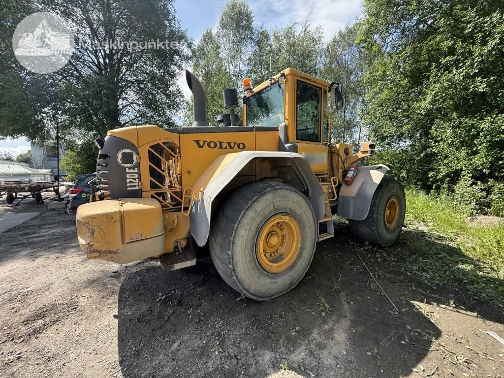 Volvo L 120 - اللودر بعجل: صور 5 Volvo L 120 - اللودر بعجل: صور 5