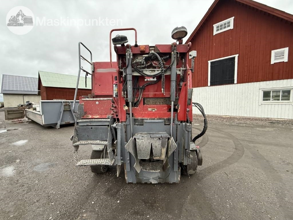 Wirtgen W 100 - ماكينات لصقل الأسفلت: صور 4 Wirtgen W 100 - ماكينات لصقل الأسفلت: صور 4