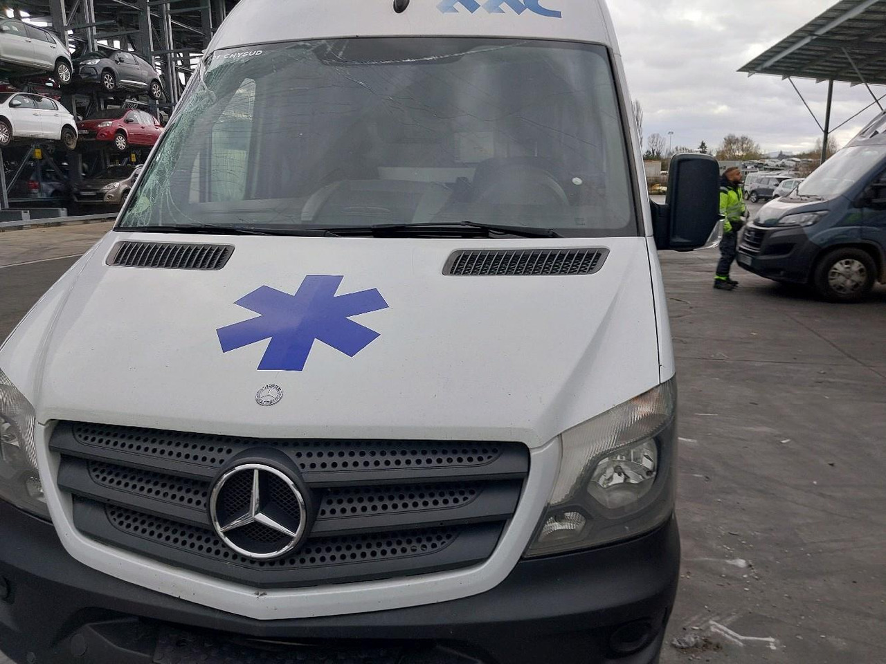 MERCEDES SPRINTER II 313 2.2 CDI 130 - سيارة إسعاف: صور 1 MERCEDES SPRINTER II 313 2.2 CDI 130 - سيارة إسعاف: صور 1