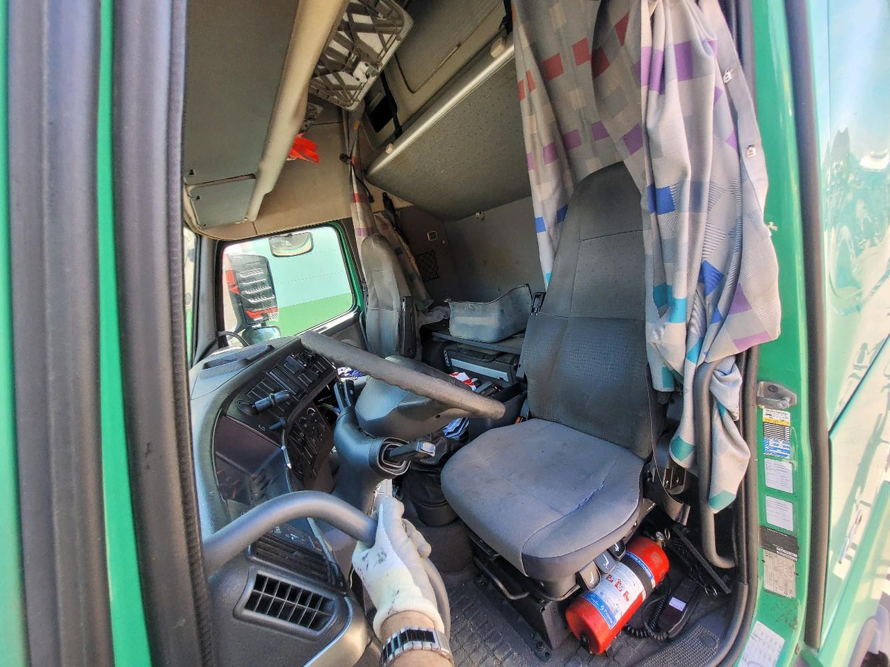 شاحنات الحاويات/ جسم علوي قابل للتغيير شاحنة VOLVO FH12 420 GLOBETROTTER: صور 11