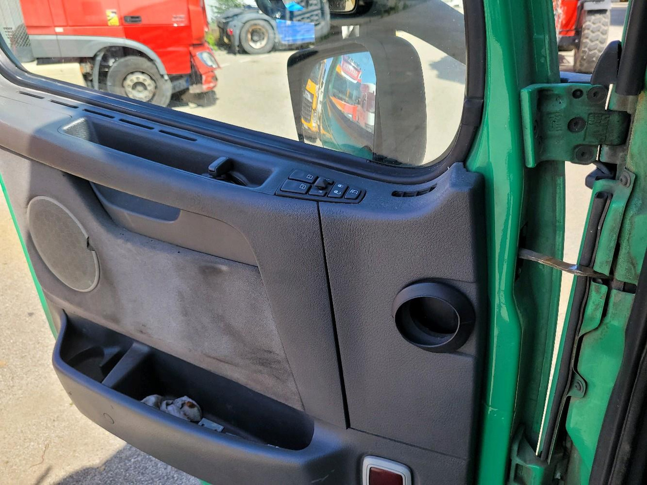 شاحنات الحاويات/ جسم علوي قابل للتغيير شاحنة VOLVO FH12 420 GLOBETROTTER: صور 19