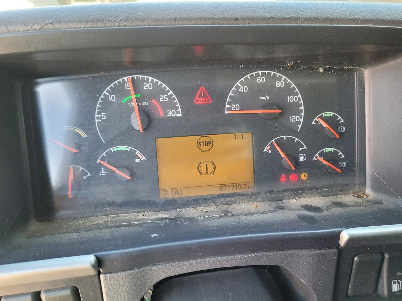 شاحنات الحاويات/ جسم علوي قابل للتغيير شاحنة VOLVO FH12 420 GLOBETROTTER: صور 18