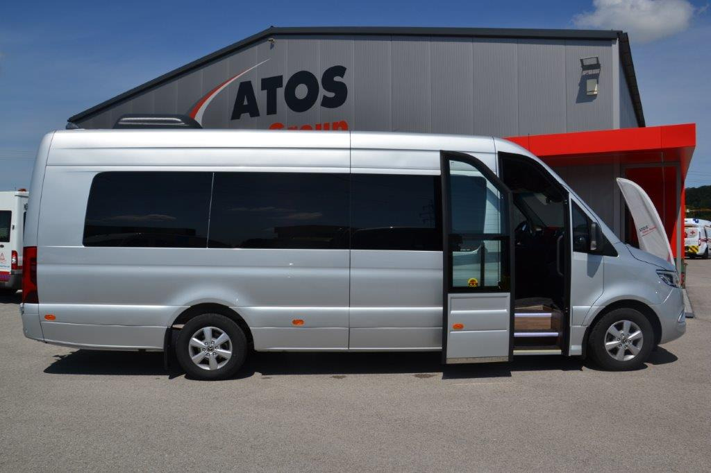 صغيرة, ميكروباص Mercedes Benz MB 316 CDI - VIP: صور 12