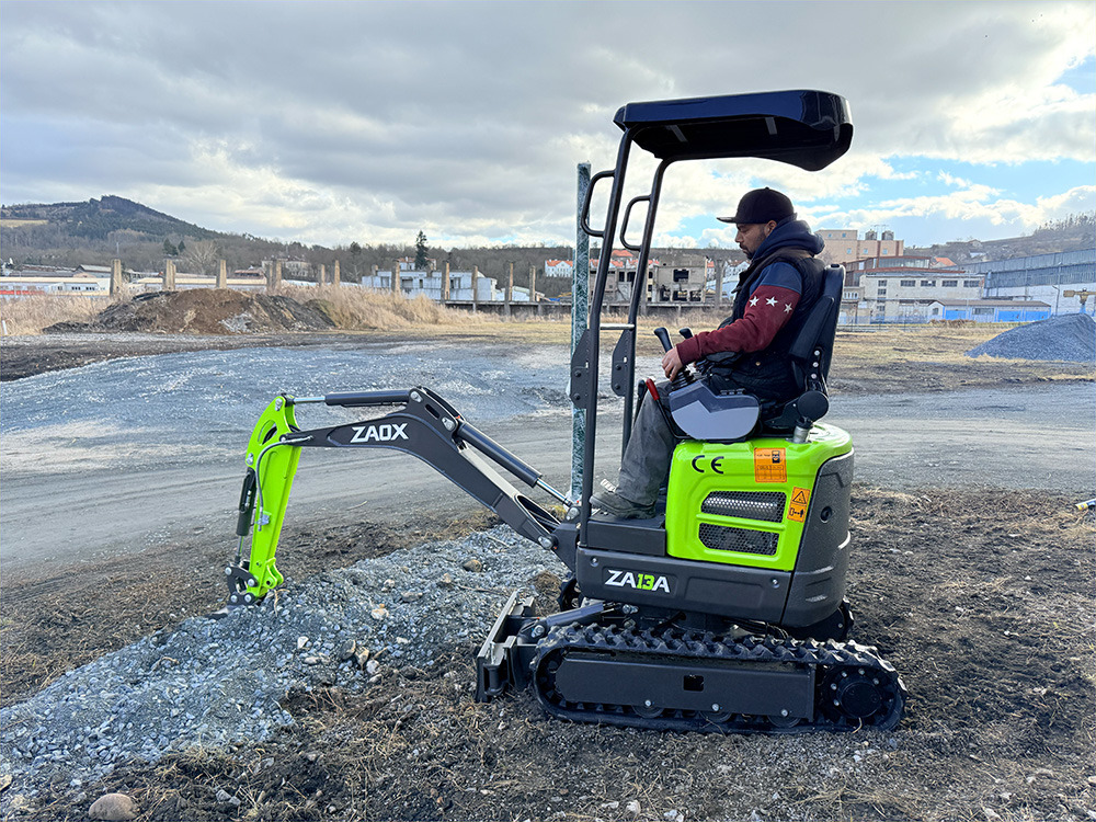 ZAOX ZA13A - حفارة مصغرة: صور 2 ZAOX ZA13A - حفارة مصغرة: صور 2