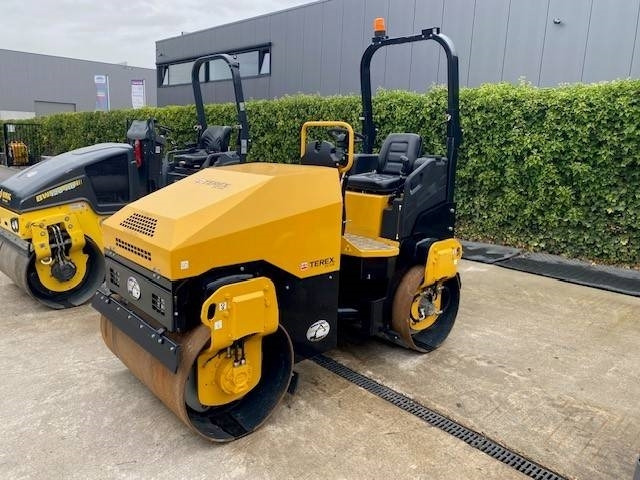 مدحلة الأسفلت Bomag BW 120 AD-5: صور 17 مدحلة الأسفلت Bomag BW 120 AD-5: صور 17