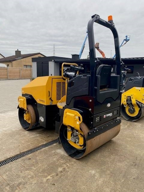مدحلة الأسفلت Bomag BW 120 AD-5: صور 18 مدحلة الأسفلت Bomag BW 120 AD-5: صور 18