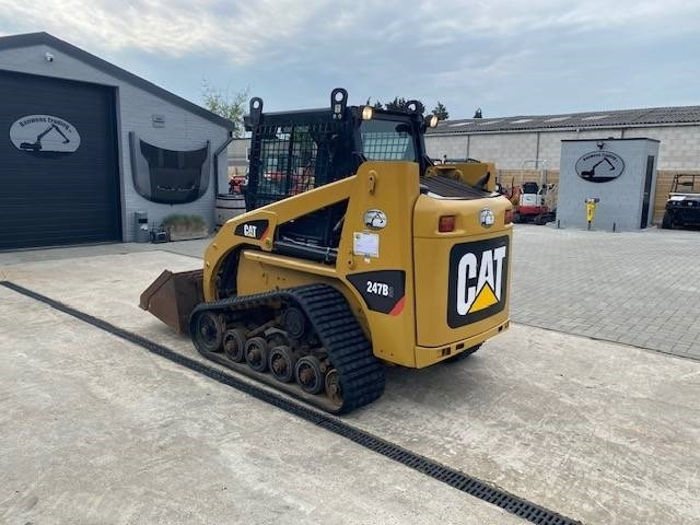 CAT 247 B 3 - اللودر المجنزر صغير: صور 4 CAT 247 B 3 - اللودر المجنزر صغير: صور 4