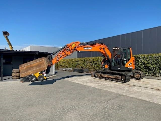 Doosan DX140 LCR-5 - حفارات زحافة: صور 4 Doosan DX140 LCR-5 - حفارات زحافة: صور 4