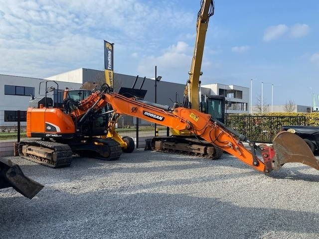 Doosan DX140 LCR-5 - حفارات زحافة: صور 4 Doosan DX140 LCR-5 - حفارات زحافة: صور 4