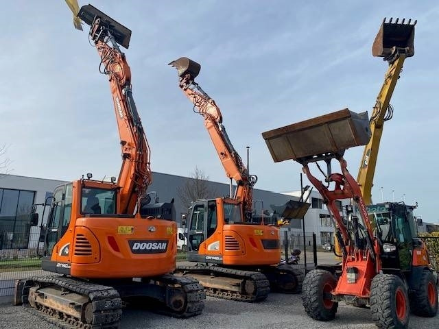 حفارات زحافة Doosan DX140LCR-5: صور 33