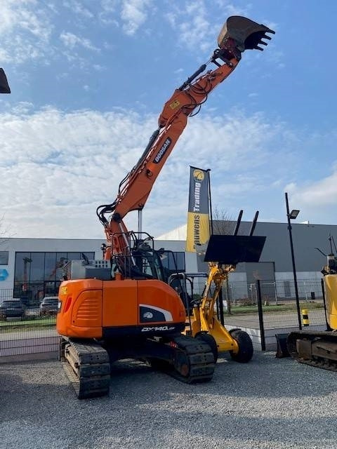 Doosan DX140LCR-5 - حفارات زحافة: صور 1 Doosan DX140LCR-5 - حفارات زحافة: صور 1