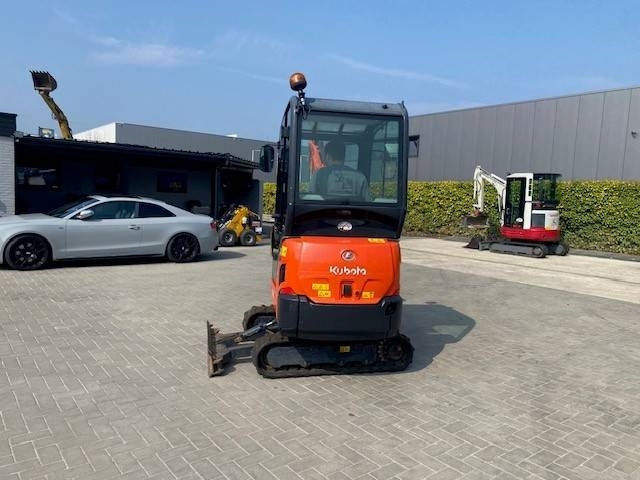 Kubota KX 016-4 - حفارة مصغرة: صور 2 Kubota KX 016-4 - حفارة مصغرة: صور 2