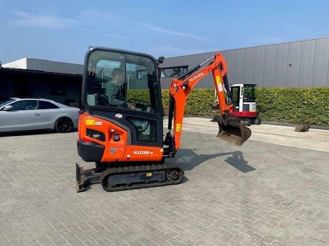 Kubota KX 016-4 - حفارة مصغرة: صور 3 Kubota KX 016-4 - حفارة مصغرة: صور 3