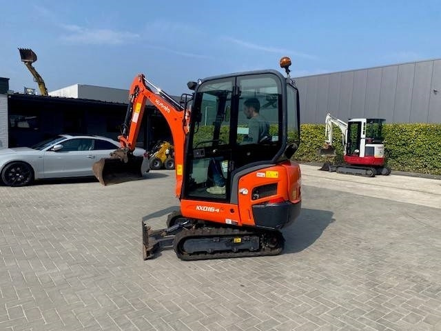 Kubota KX 016-4 - حفارة مصغرة: صور 5 Kubota KX 016-4 - حفارة مصغرة: صور 5