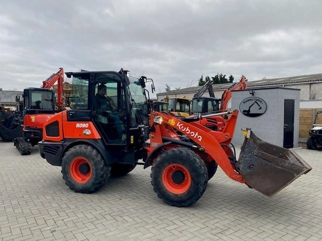 Kubota R 090 - اللودر بعجل: صور 5 Kubota R 090 - اللودر بعجل: صور 5