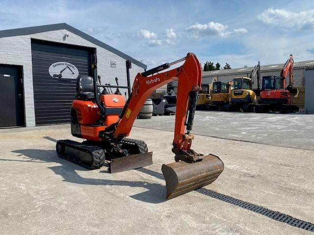Kubota U 10-3 - حفارة مصغرة: صور 4 Kubota U 10-3 - حفارة مصغرة: صور 4