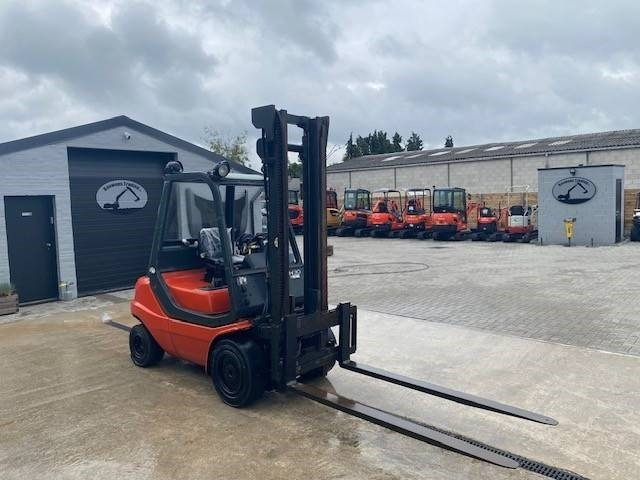 Linde H 30 D-03 - رافعة شوكية ديزل: صور 4 Linde H 30 D-03 - رافعة شوكية ديزل: صور 4