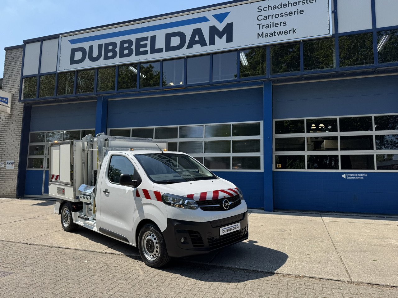 Opel E-Vivaro Sammelfahrzeug - قلاب صغير, فان كهربائية: صور 4 Opel E-Vivaro Sammelfahrzeug - قلاب صغير, فان كهربائية: صور 4
