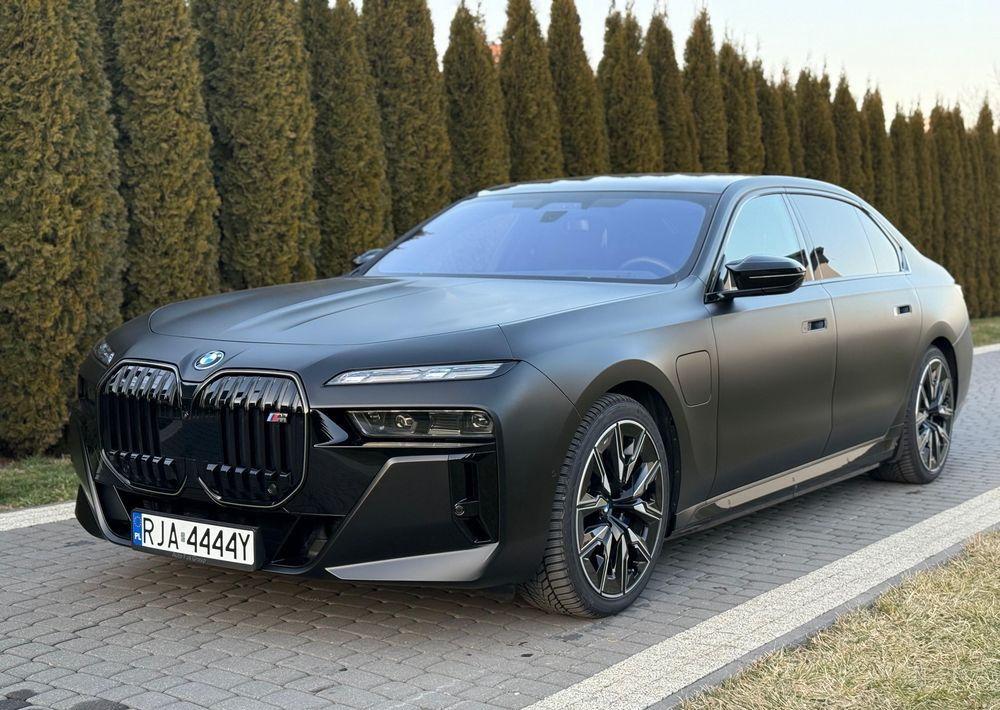 BMW Seria 7 M760e PHEV xDrive sport - سيدان: صور 1 BMW Seria 7 M760e PHEV xDrive sport - سيدان: صور 1