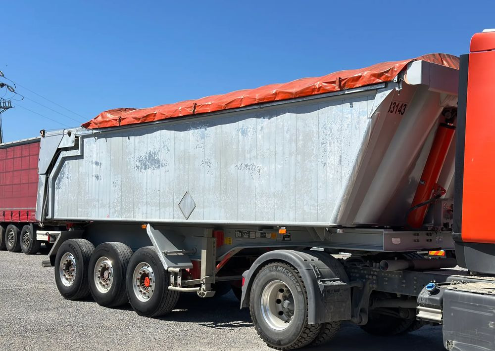Benalu 25 m3 OSIE SAF HYDRAULICZNA KLAPA ELEKRYCZNY DACH - قلابة نصف مقطورة: صور 1 Benalu 25 m3 OSIE SAF HYDRAULICZNA KLAPA ELEKRYCZNY DACH - قلابة نصف مقطورة: صور 1