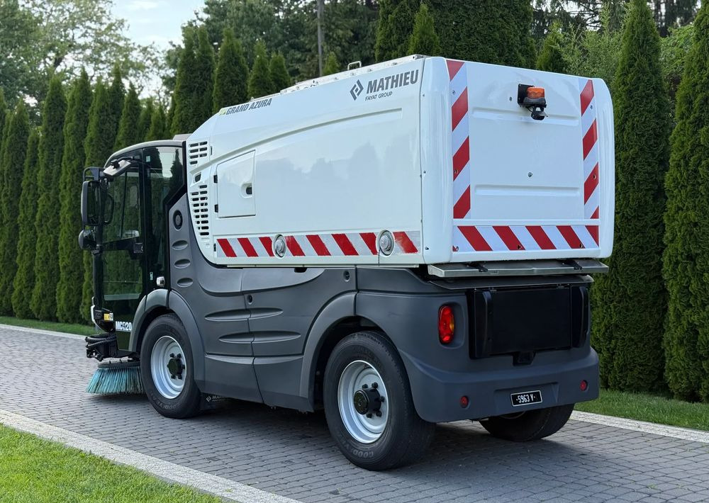 Inny MATHIEU GRAND AZURA MC420 ZAMIATARKA - شاحنة القمامة: صور 5 Inny MATHIEU GRAND AZURA MC420 ZAMIATARKA - شاحنة القمامة: صور 5