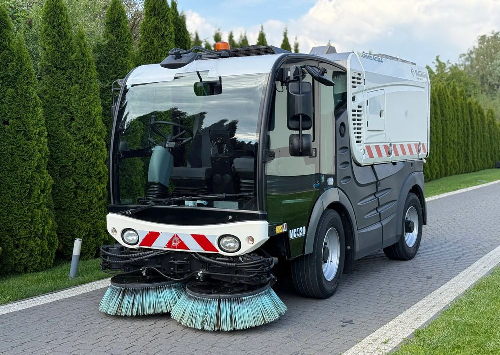 Inny MATHIEU GRAND AZURA MC420 ZAMIATARKA - شاحنة القمامة: صور 1 Inny MATHIEU GRAND AZURA MC420 ZAMIATARKA - شاحنة القمامة: صور 1