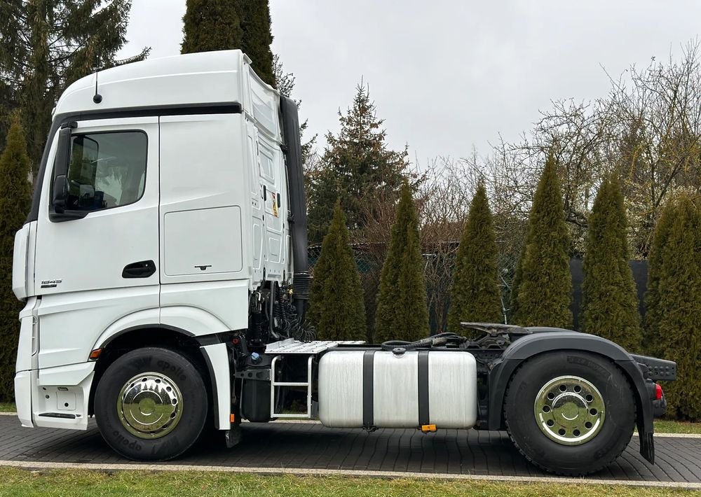 Mercedes-Benz ACTROS 1845 EURO 5 HYDRAILIKA - شاحنة جرار: صور 4 Mercedes-Benz ACTROS 1845 EURO 5 HYDRAILIKA - شاحنة جرار: صور 4